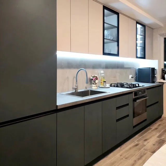 Cocinas a medida, desde opciones económicas hasta soluciones de alta gama. Diseño, fabricación e instalación.